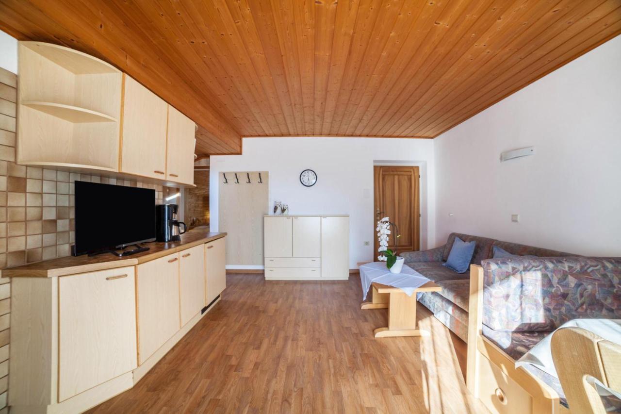 Residence Pichler Apartment 5 San Leonardo in Passiria Eksteriør billede
